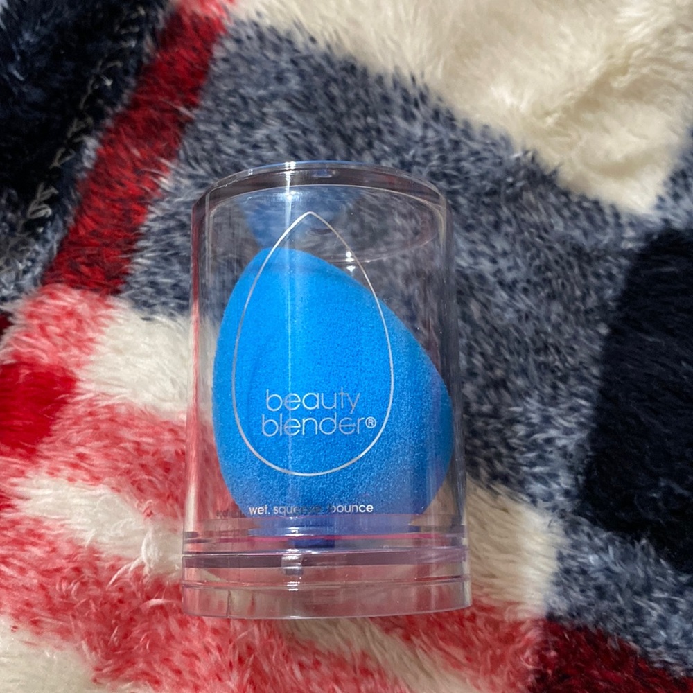 Makeup sponge